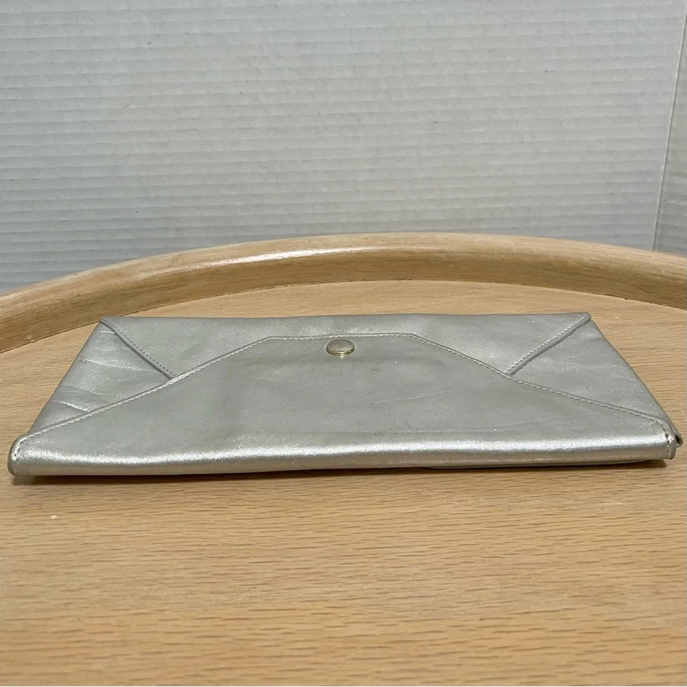 Sobella Silver Metallic Leather Clutch Cocktail Party Wedding Prom Minimalist